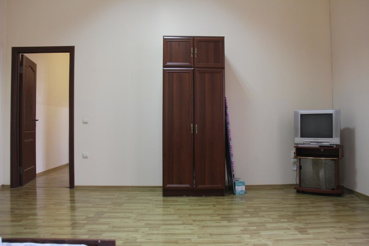 Апартаменты Apartments Domovik ,Kirilla i Mefodiya, 5 Мукачево-46